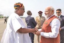 • President John Mahama welcoming Prime Minister Shri Narendra Modi