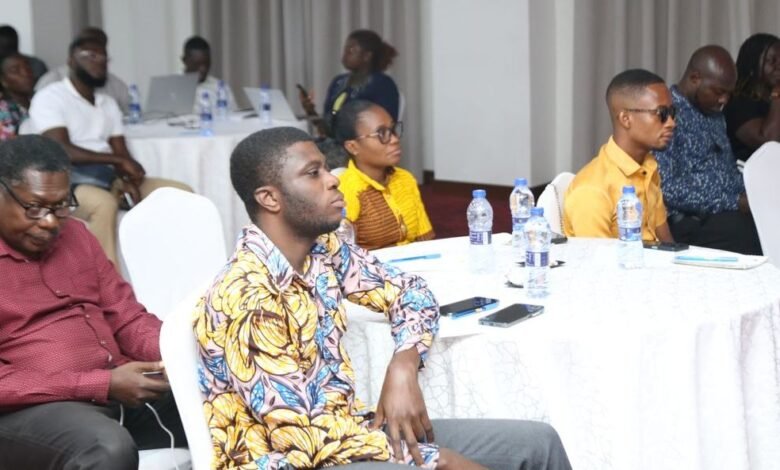 • Journalists attendenting a workshop