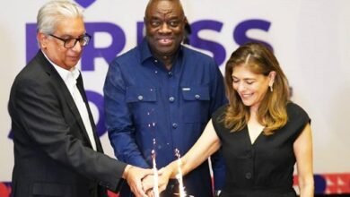 • Mr Ramesh Sadhwani (left), Dr Ibrahim Mohammed Awal (middle) and Ms Sonya Sadhwani cutting the cake