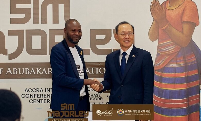 • Mr Park Kyongsig (right) with Latif Abubakar