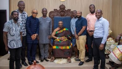 • King Tackie Teiko Tsuru II, Ga Mantse and officials of Somoco