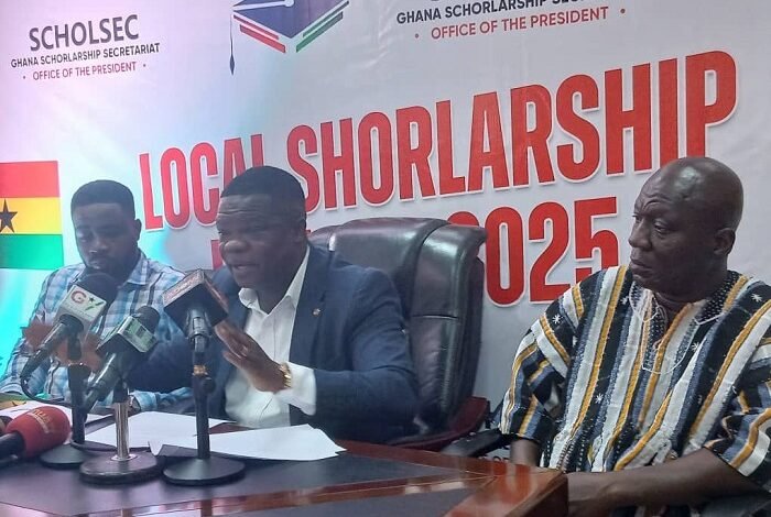 • Mr Asafo-Agyei (middle) addressing the press