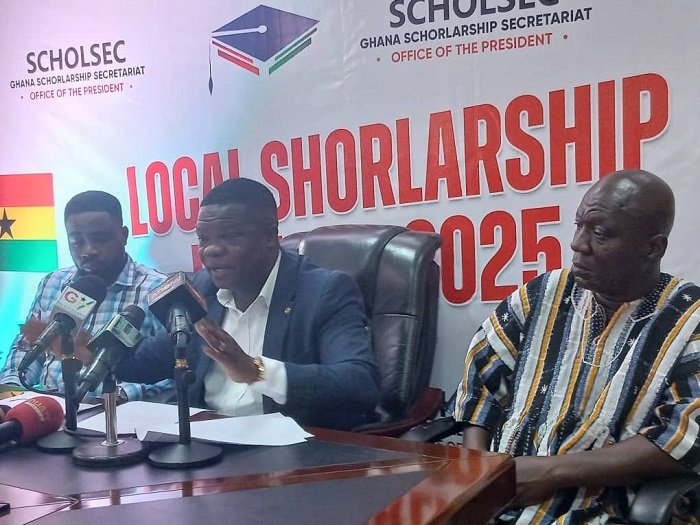 • Mr Asafo-Agyei (middle) addressing the press