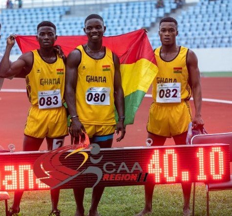 • Sprinters Solomon Diafo and Ansah Sarfo (middle) with a team member