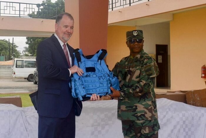 • Major General Lawrence Kwaku Gbetanu (right) receiving the items from Mr Rolf Olson