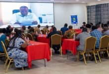 • Dr Thompson addressing the participants