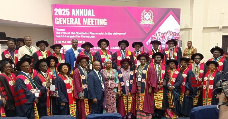 • Dr Esseku( fifth from right), Dr Nyoagbe (sixth from left) with the governing council, inductees and fellows of the College