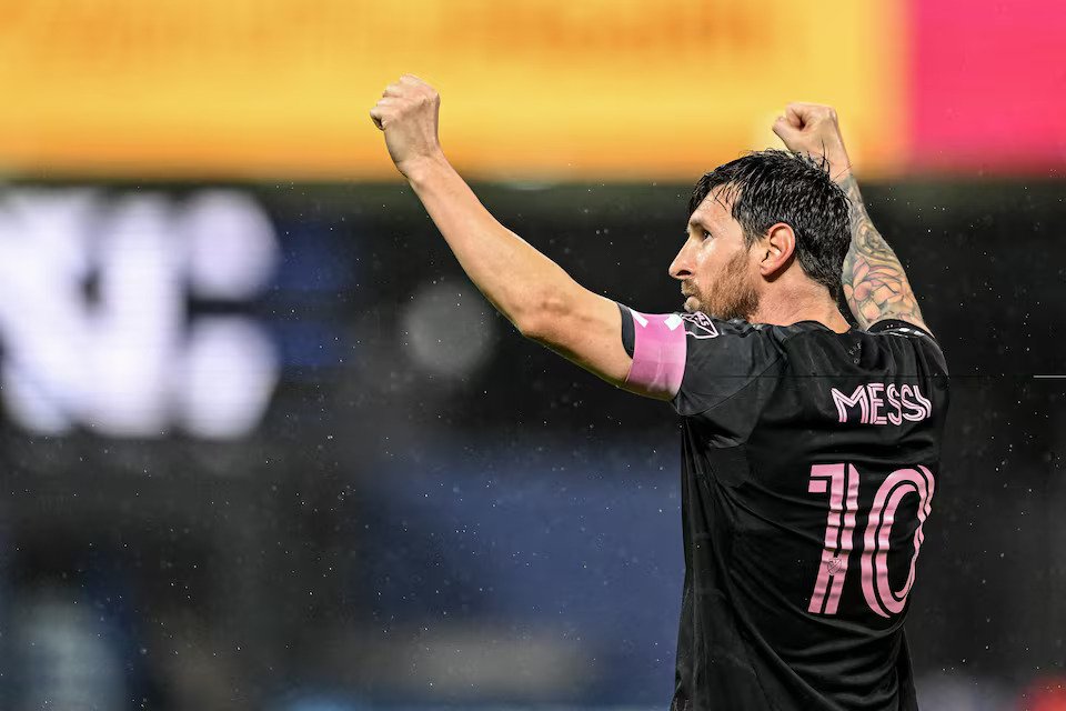 Messi celebrates his goal