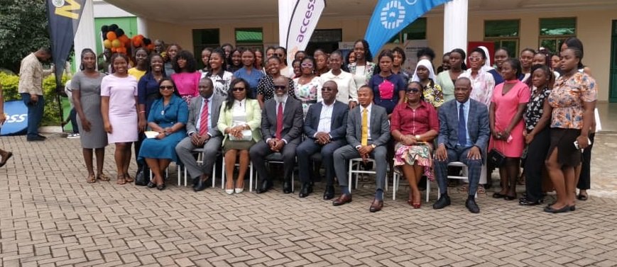 Dignitaries and the beneficiaries