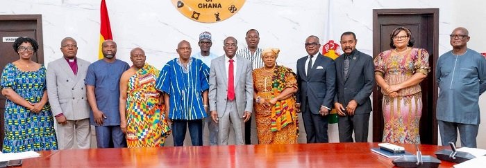 • Mr Alban Sumana Kingsford Bagbin (middle) with members of the Committee