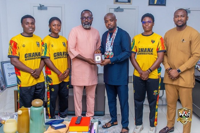 Mr Tameklo (third right) with Mr Osei Asibey next to him together with players and officials of both outfits