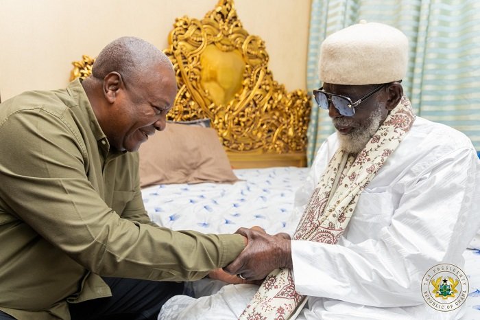 • President Mahama (left) exchanging pleasantaries with Sheikh Sharubutu