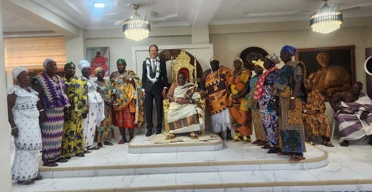• Dr Nii Ayi-Bonte II (seated) with Dr Christian Rogg and other queenmothers