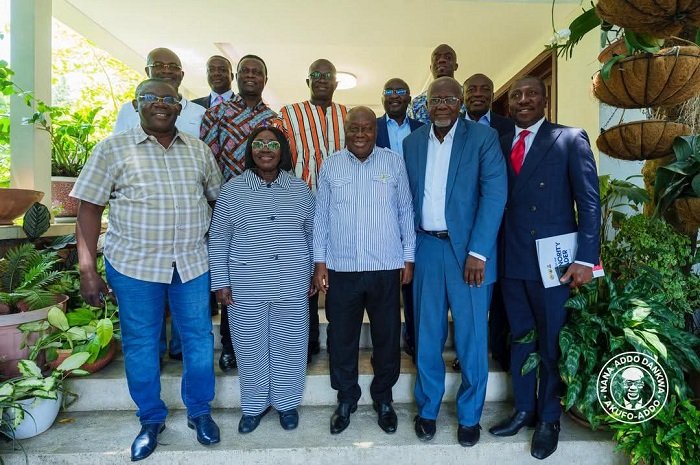 • Former President Akufo-Addo with the five New Patriotic Party (NPP) presidential aspirants at his private residence at Nima