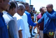 President Mahama exchanging plesantaries with dignitaries on arrival in Takoradi