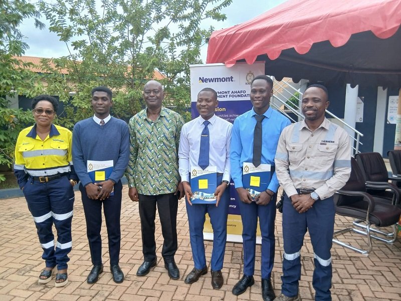 • The awardees and their benefactors