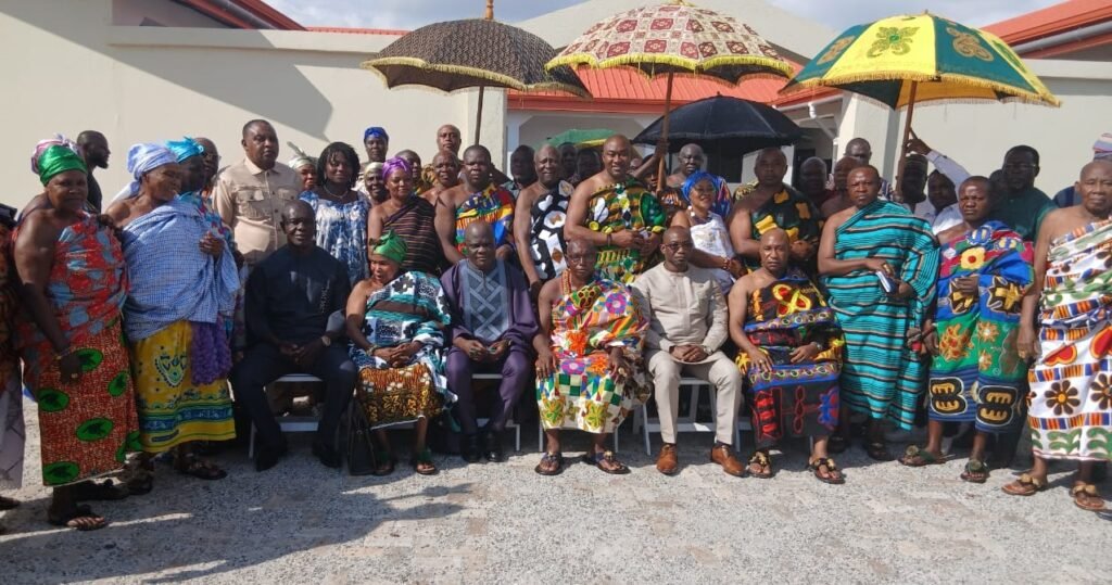 -Mr Ahmed Ibrahim ( seated third from left ) with the chiefs after the meeting