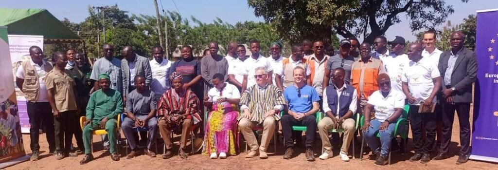 • Officials after the launch of the Regreening Africa Phase ll project