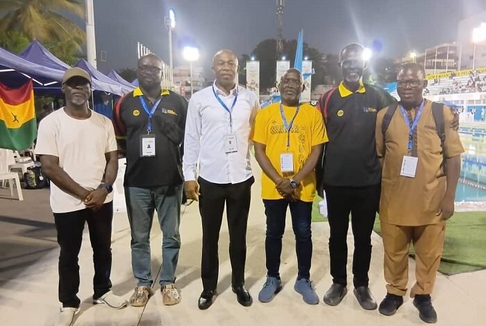 • Mr Akpokavie (third right) with some GOC executives and Team Ghana officials