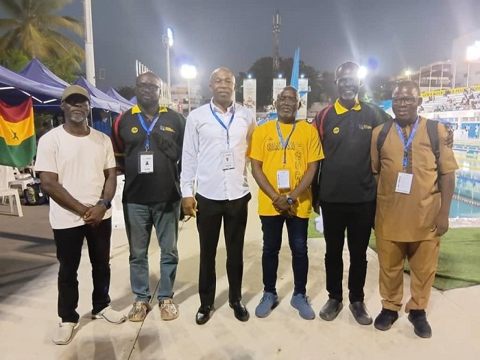 • Mr Akpokavie (third right) with some GOC executives and Team Ghana officials