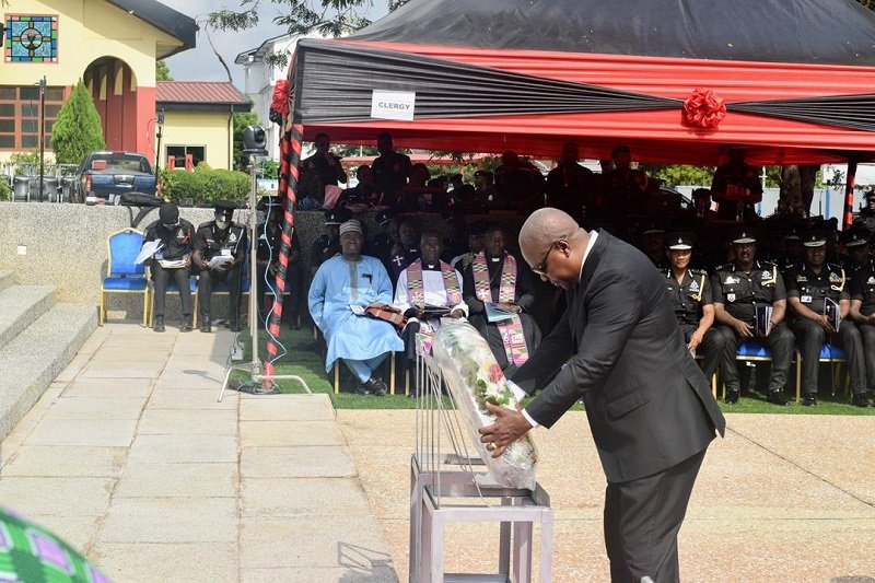 • President Mahama laying a wreath for the fallen heroes