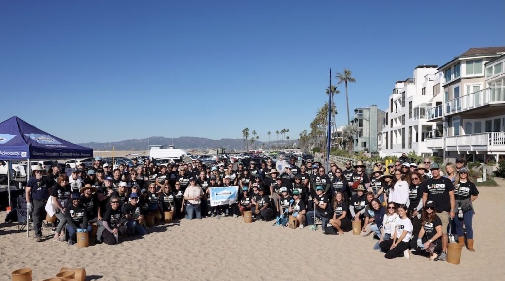 The volunteers at the Venice Beach