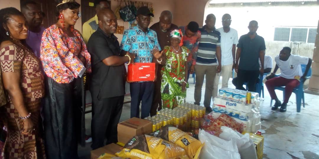 Volta Regional Minister donates food items to cured lepers in Ho for Christmas