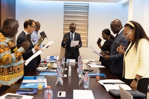 The Governing Board Members of the e-Crime Bureau taking the oath of office