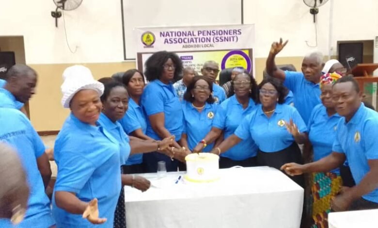 The Pensioners cutting the Anniversary Cake