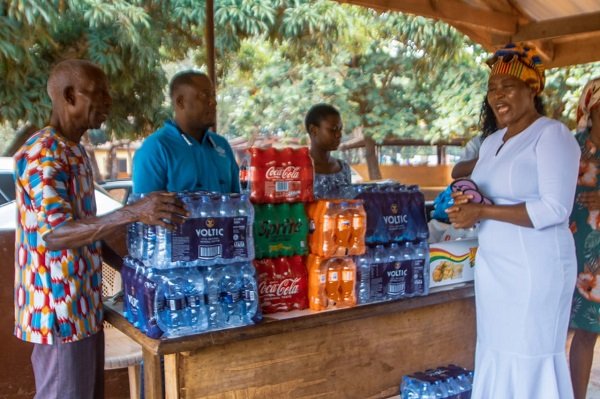 • Dr Ayisha (right) presenting the items