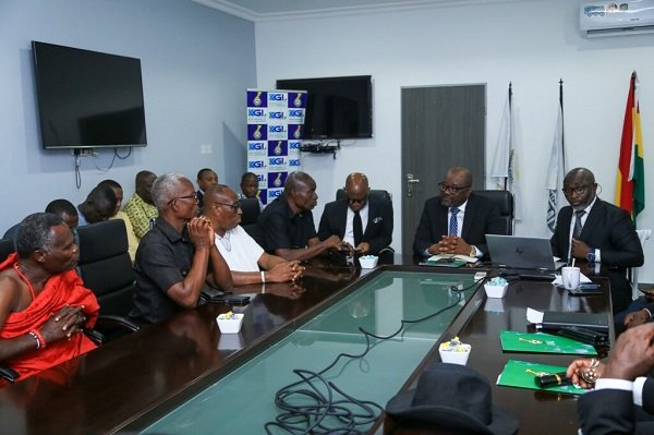 • FA President Kurt Simeon-Okraku and other executives of the FA interact with the family members of the late footballer