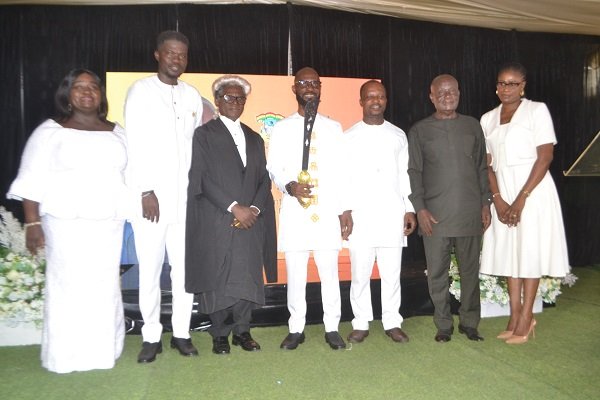 Justice Agyenim Boateng (third from left) with Mr Seth Ocran (middle) and other members of GHATOF council Photo Victor A. Buxton