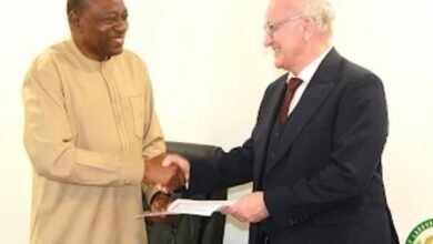 • Dr Abdul-Rashid Pelpuo (left) with Prof. Dr Rolf J. Eichhor