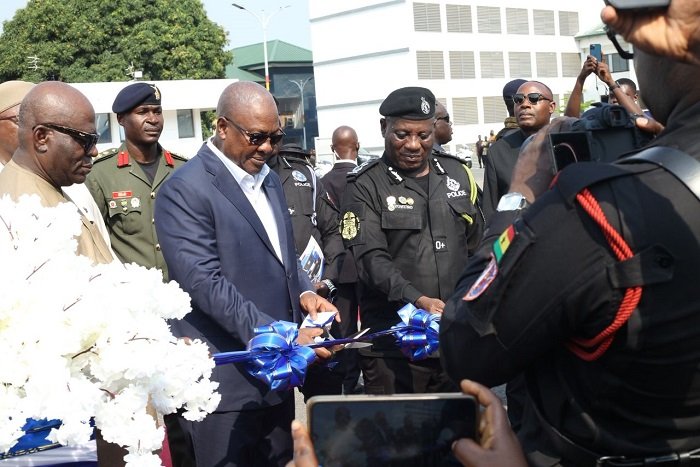 President warns criminals against targeting police officers