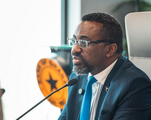 Dr Johnson Asiama addressing the meeting