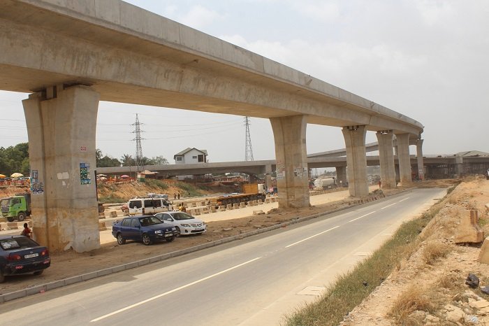 The ongoing overpass road