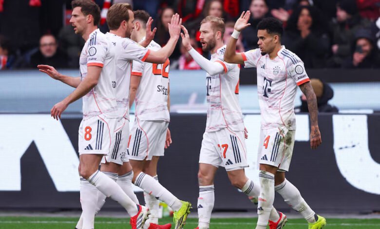 Bayern Munich players celebrating the equaaliser