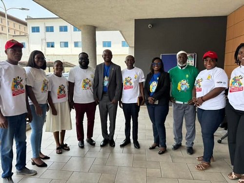 Dr Ziem (fifth from left) with some TB Survivors at the programme