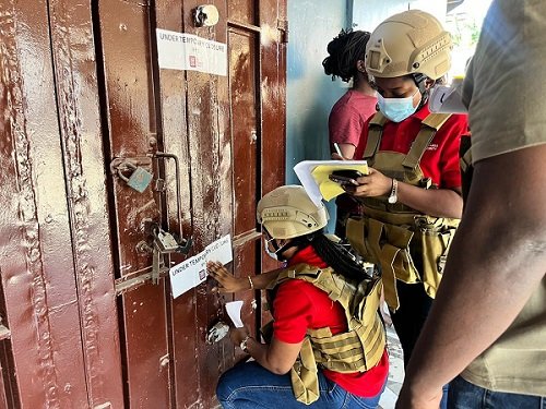Some GSA officials working during the operation.