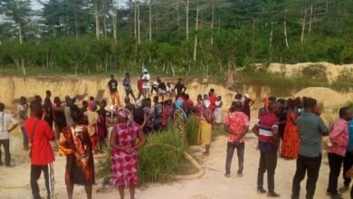 Residents at the sceen