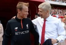 Alex Manninger (left) with coach Arsène Wenger during his time at Arsenal