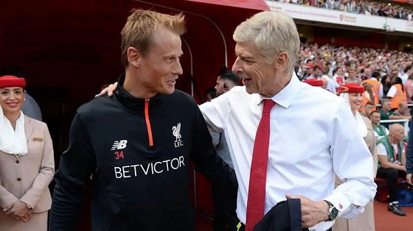 Alex Manninger (left) with coach Arsène Wenger during his time at Arsenal