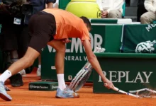 Daniil Medvedev smashes his racket on the clay during his game against Matteo Berrettini