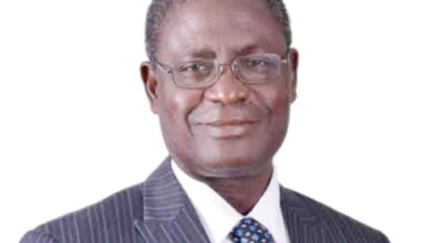 Dr Emmanuel Oteng Kumah
