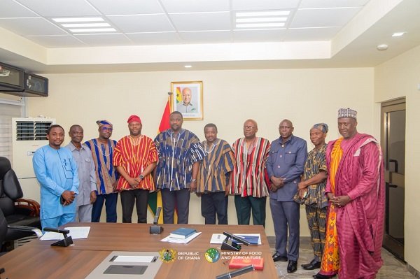 New Board, Mr John Dumelo (fifth from left), Deputy Minister of Food and Agriculture with the board members after the inauguration