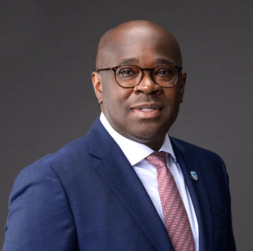 • The Chief Executive of Stanbic Ghana Limited, Kwamina Asomanin