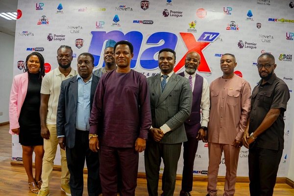 Dr Benjamin Oduro Arhin (fifth from right) with facilitators and participants after the lecture