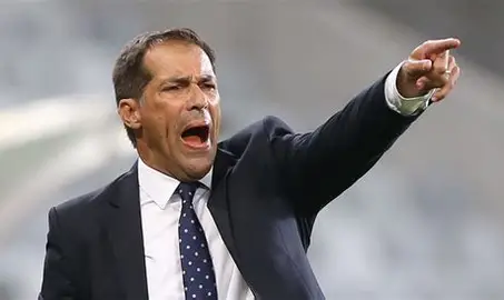 Coach Roger De Sá