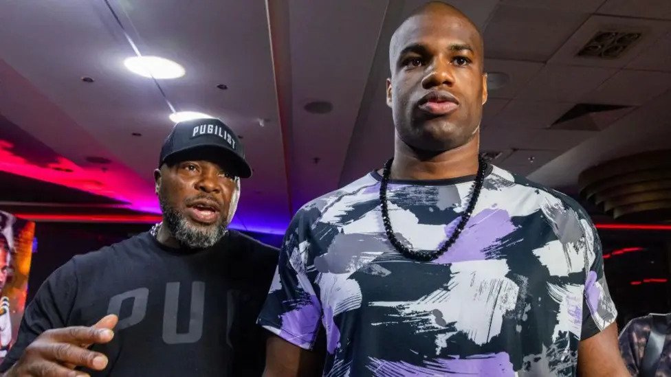 Don Charles (left) helped Daniel Dubois (right) to win the IBF heavyweight title