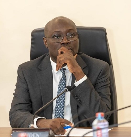 Fitch upgrades Ghana’s credit rating to B with positive outlook